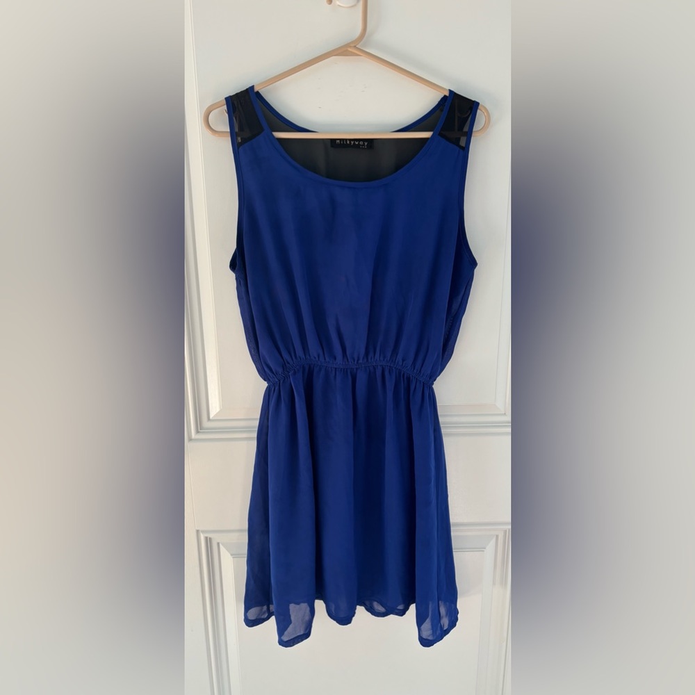 Elegant Blue Sleeveless Mini Dress